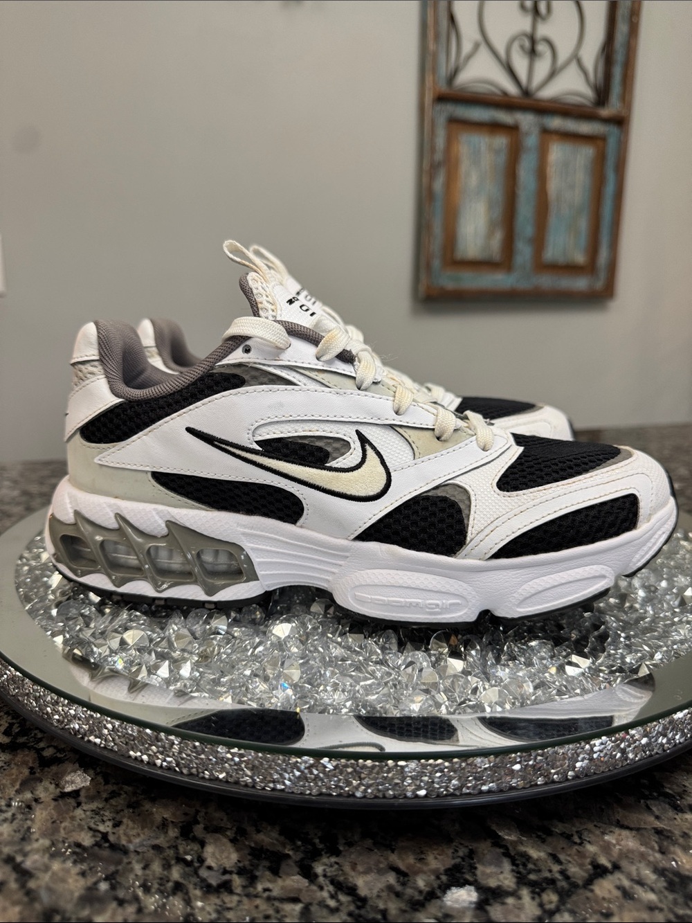 Nike Air Zoom Fire White and Black Sneakers EUC 8